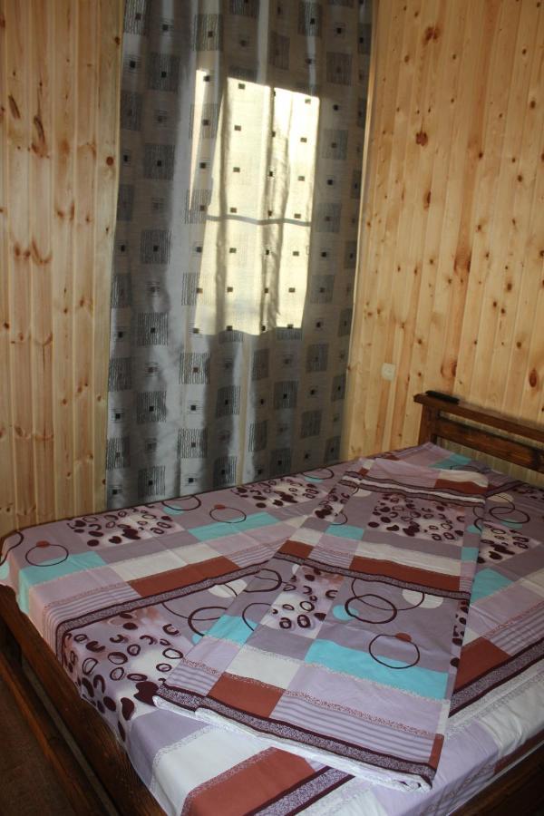 Guest House Vladimir Гагра Екстериор снимка