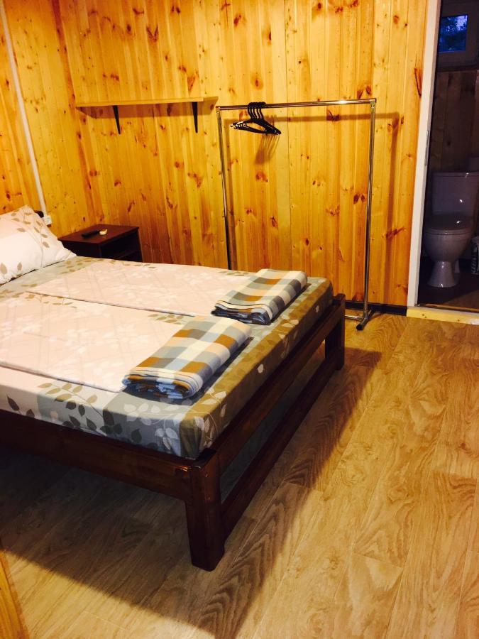 Guest House Vladimir Гагра Екстериор снимка